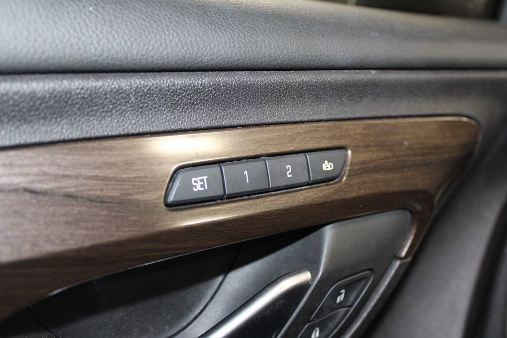 Used 2018 GMC Terrain Denali w/ Comfort Package image 21