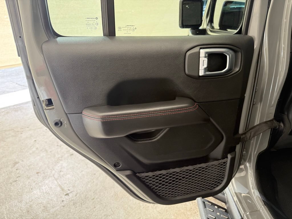 Used 2021 Jeep Wrangler Unlimited Rubicon AWD/4WD image 22