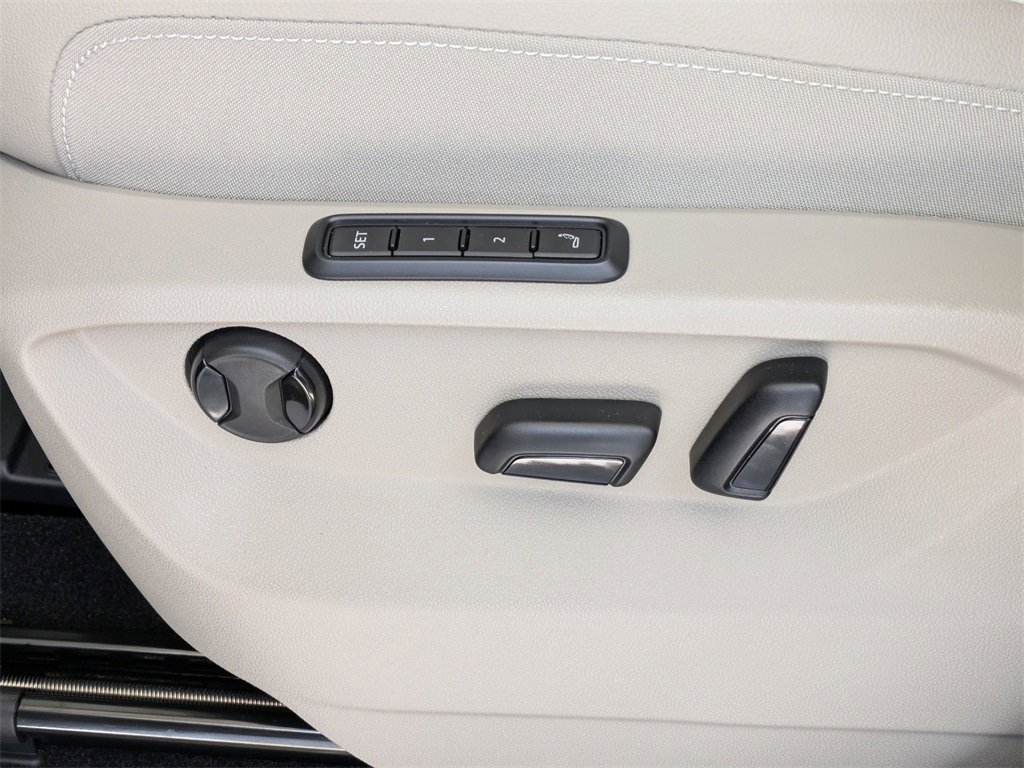 New 2026 Volkswagen Atlas SEL Premium R-Line image 22