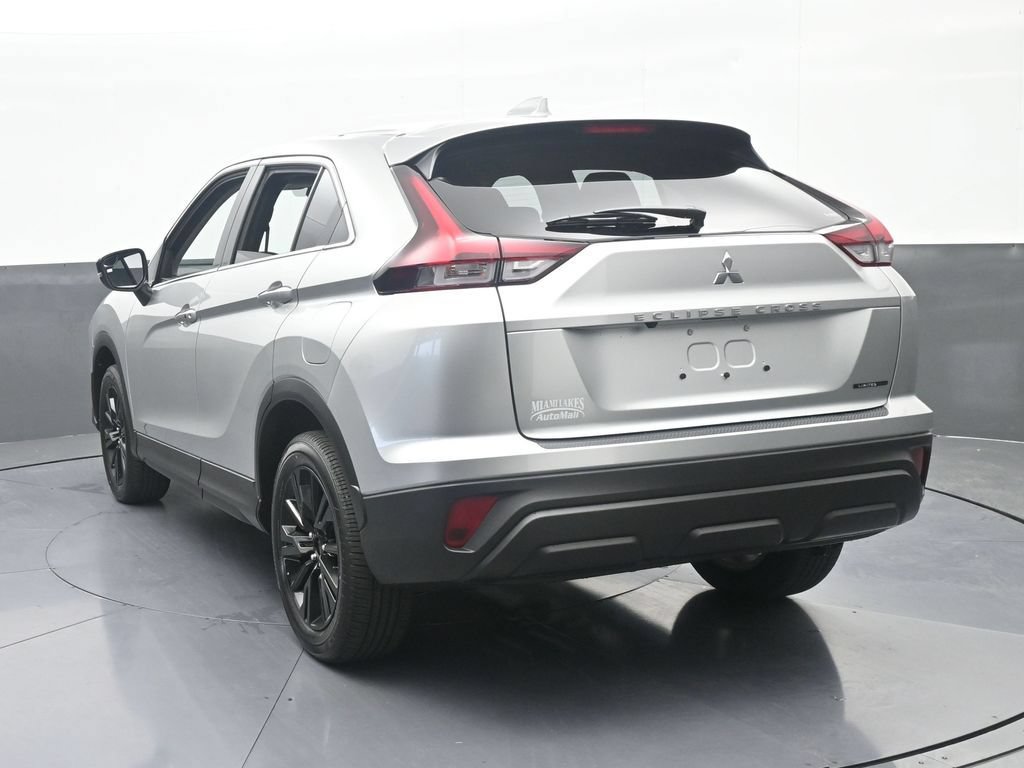 New 2026 Mitsubishi Eclipse Cross LE AWD/4WD image 9