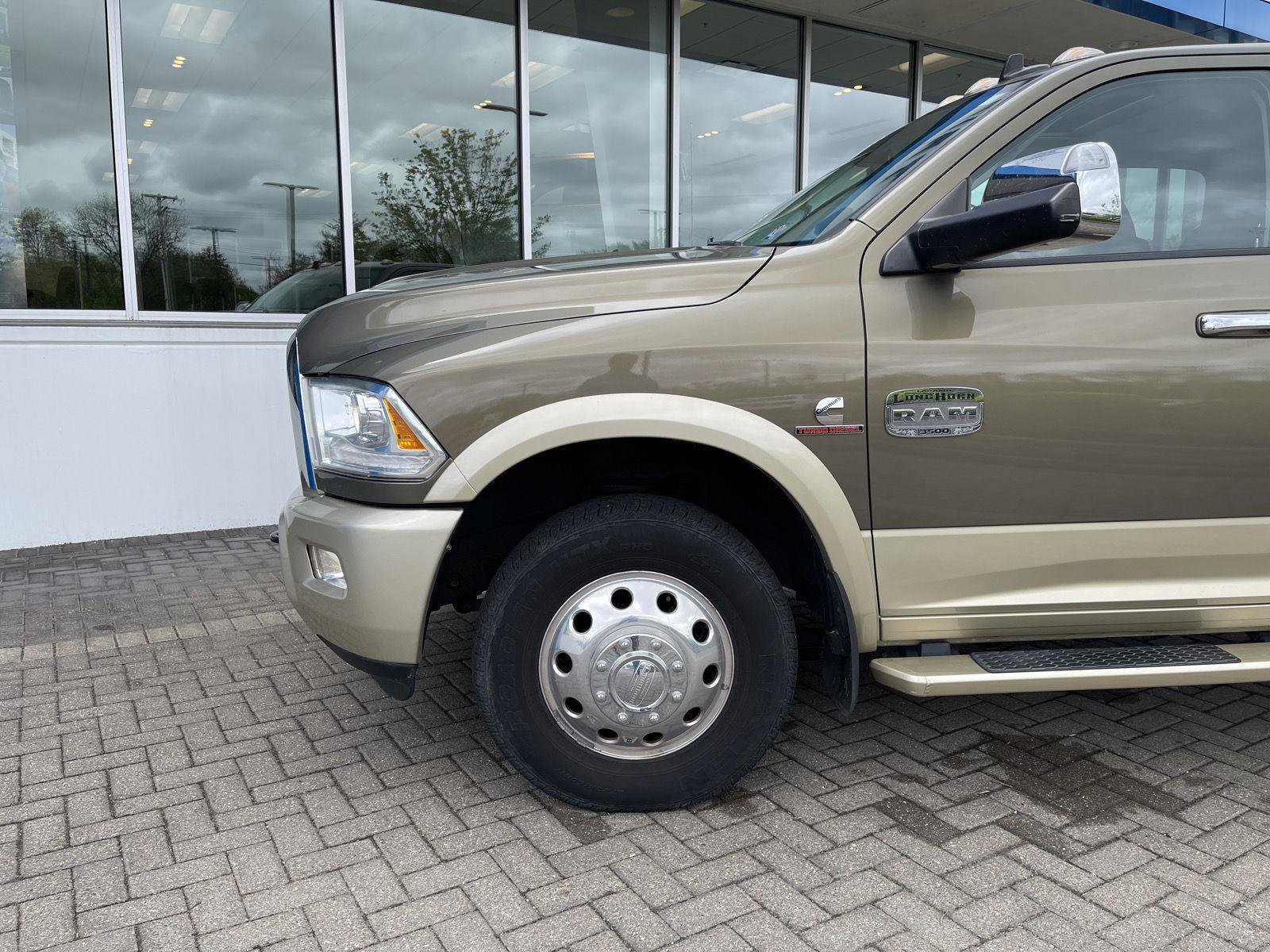 Used 2014 RAM 3500 Laramie Longhorn RWD image 9