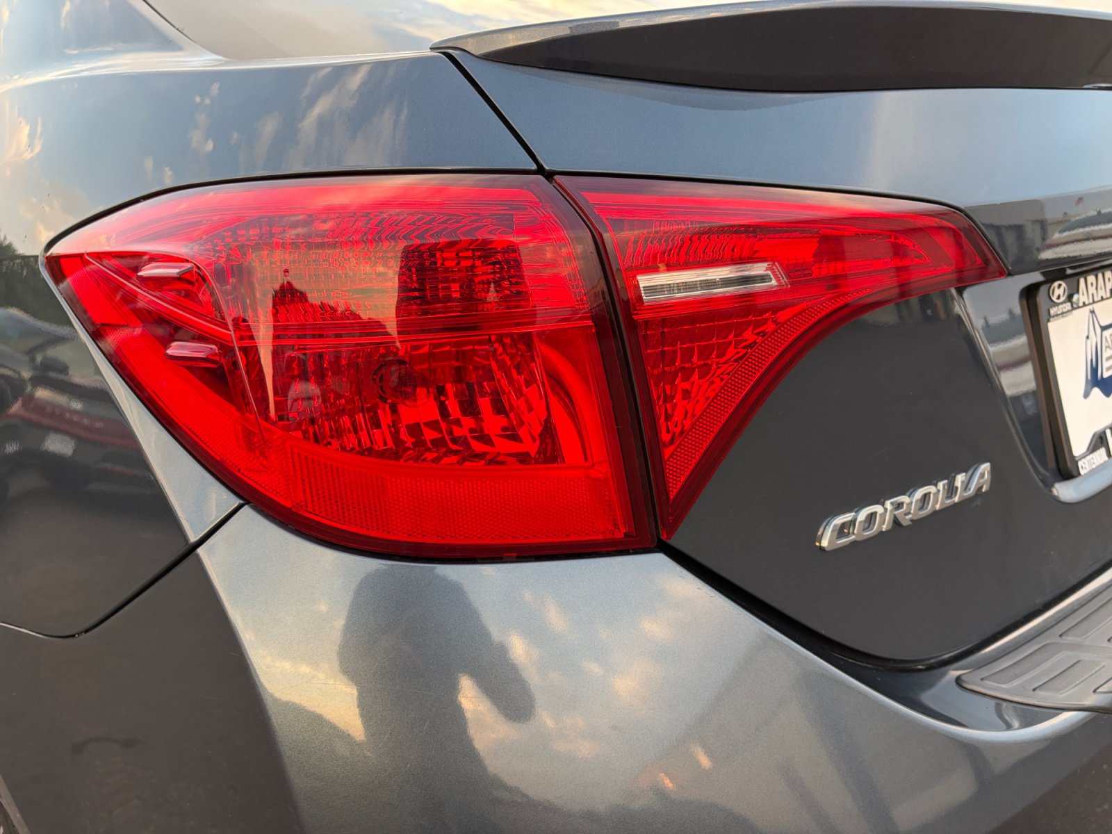 Used 2017 Toyota Corolla SE w/ Carpet Mat Package (TMS) FWD image 31