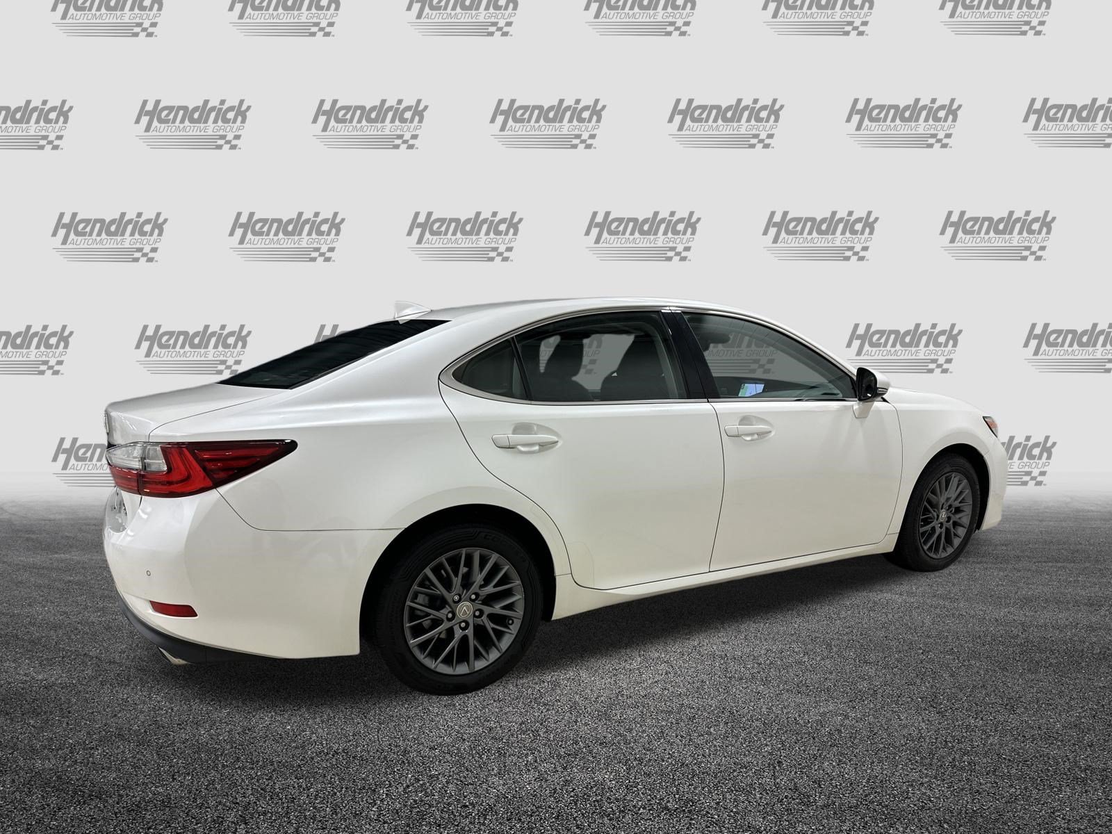 Used 2018 Lexus ES 350 w/ Navigation System Package FWD image 10