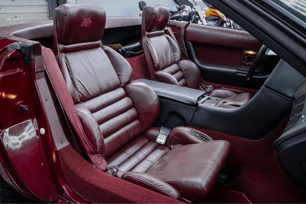 Used 1993 Chevrolet Corvette Coupe RWD image 9