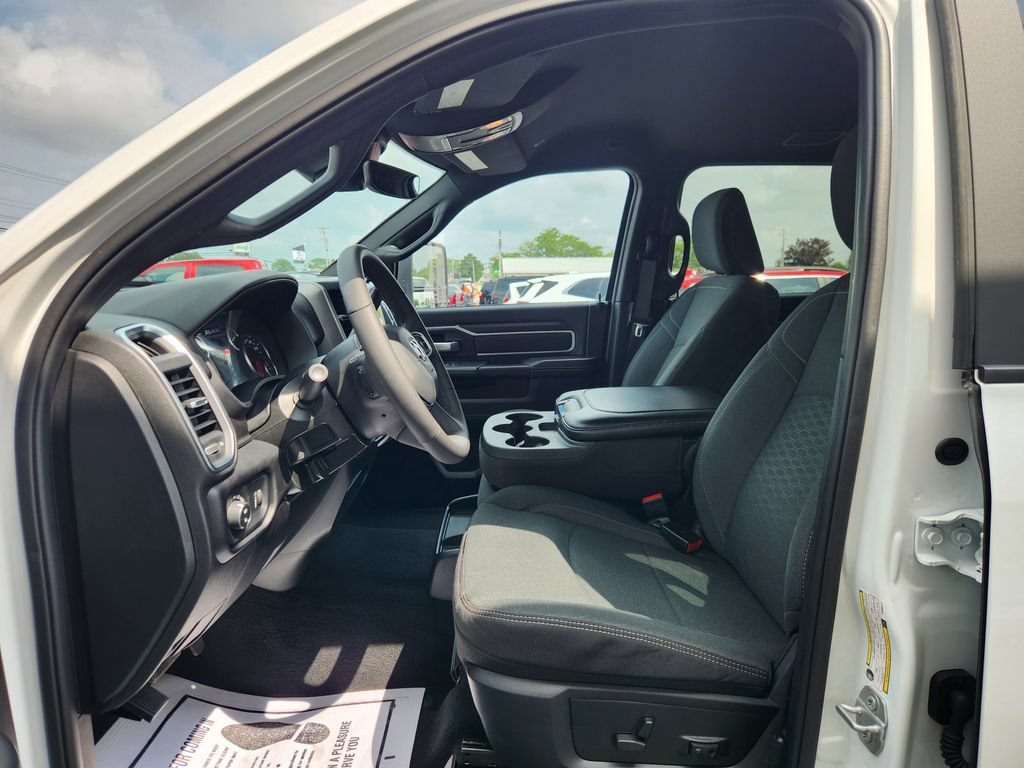 Used 2025 RAM 2500 Big Horn AWD/4WD image 21