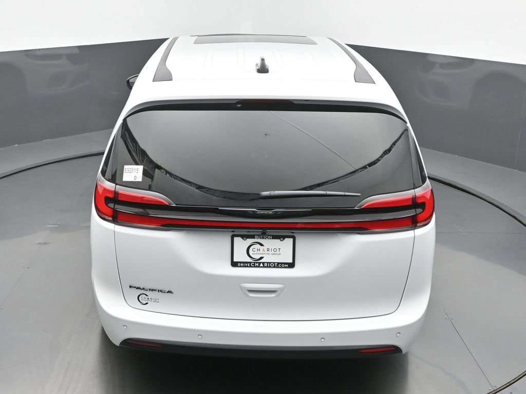 New 2026 Chrysler Pacifica Select image 42