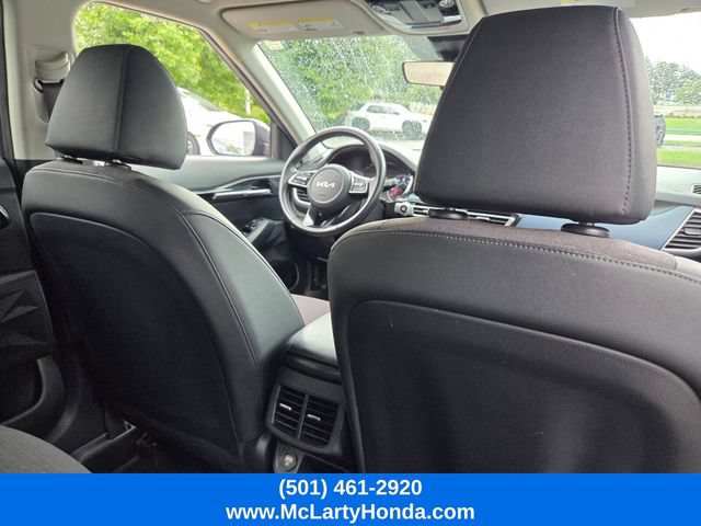 Used 2023 Kia Seltos S w/ Navigation Package FWD image 15