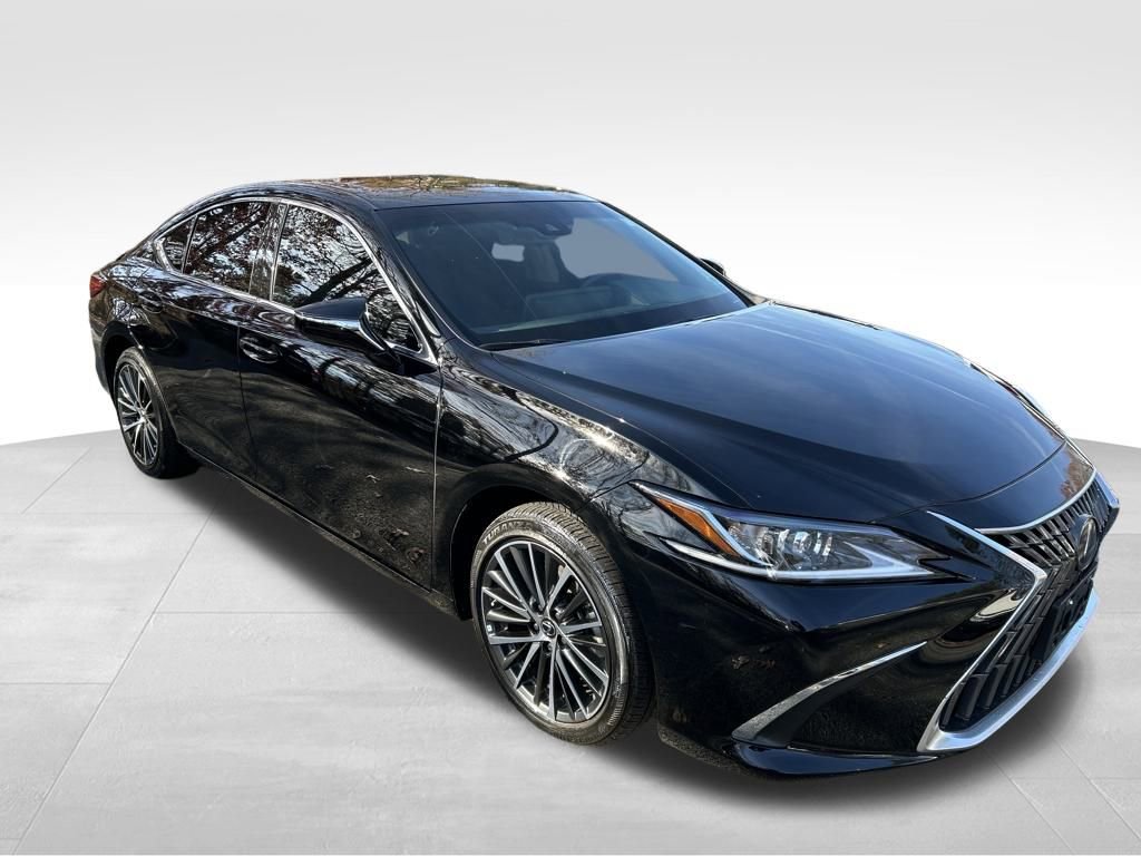 Used 2023 Lexus ES 300h w/ Premium Package image 7