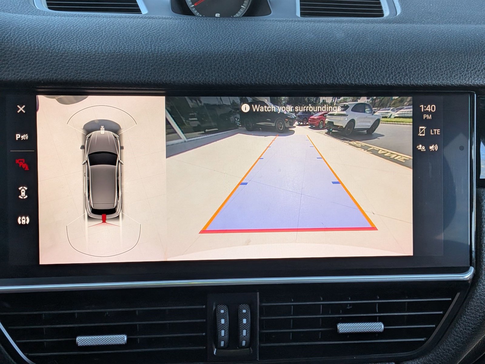 Used 2022 Porsche Cayenne image 18