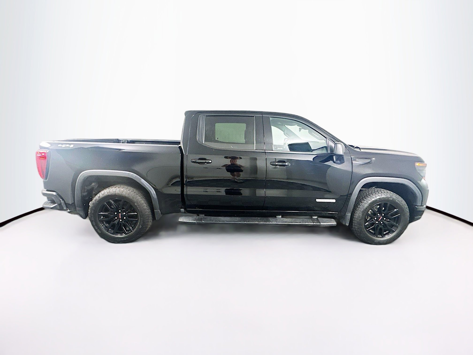 Used 2023 GMC Sierra 1500 Elevation image 10