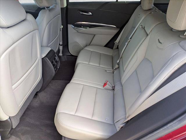 Used 2020 Cadillac XT4 Luxury w/ LPO, Premium Carpet Package FWD image 18