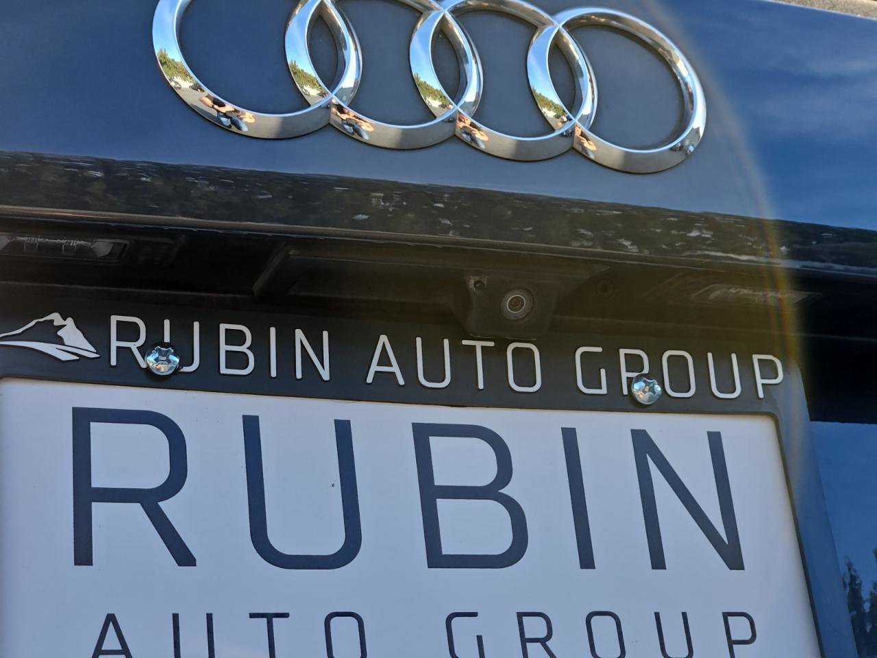 Used 2017 Audi A4 2.0T allroad Premium Plus w/ Technology Package image 19