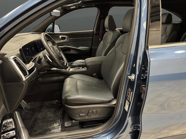 Used 2025 Kia Sorento SX Prestige image 4