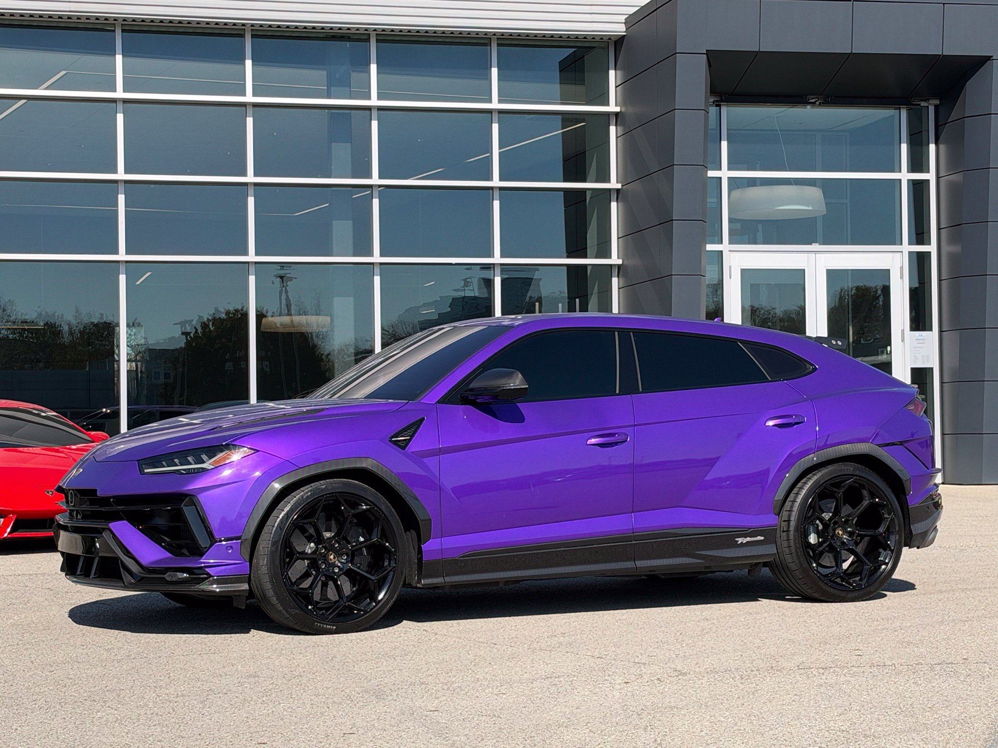 Used 2023 Lamborghini Urus Performante AWD/4WD image 2