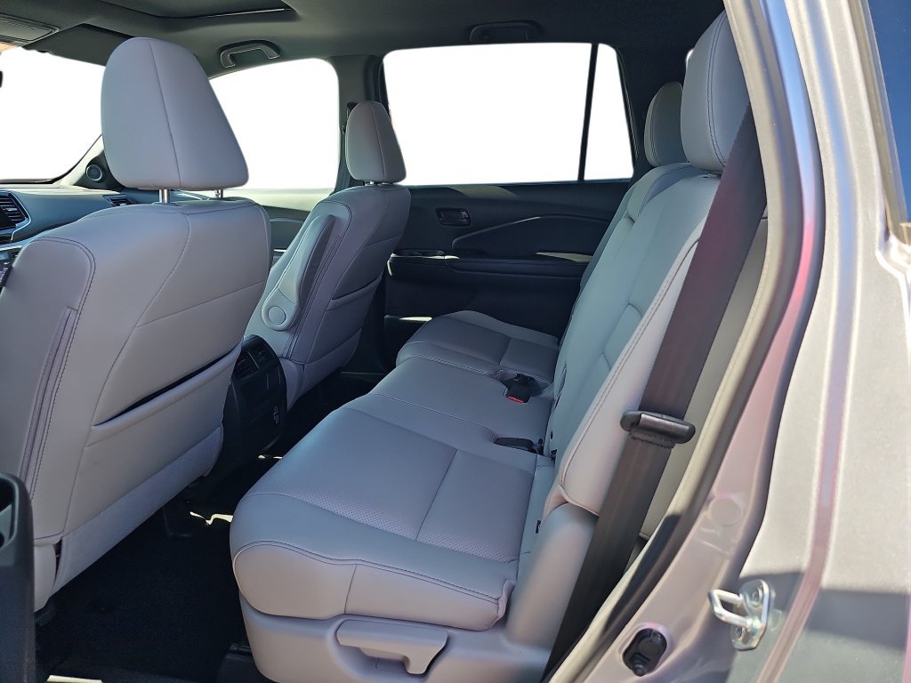 Used 2023 Honda Passport EX-L image 14