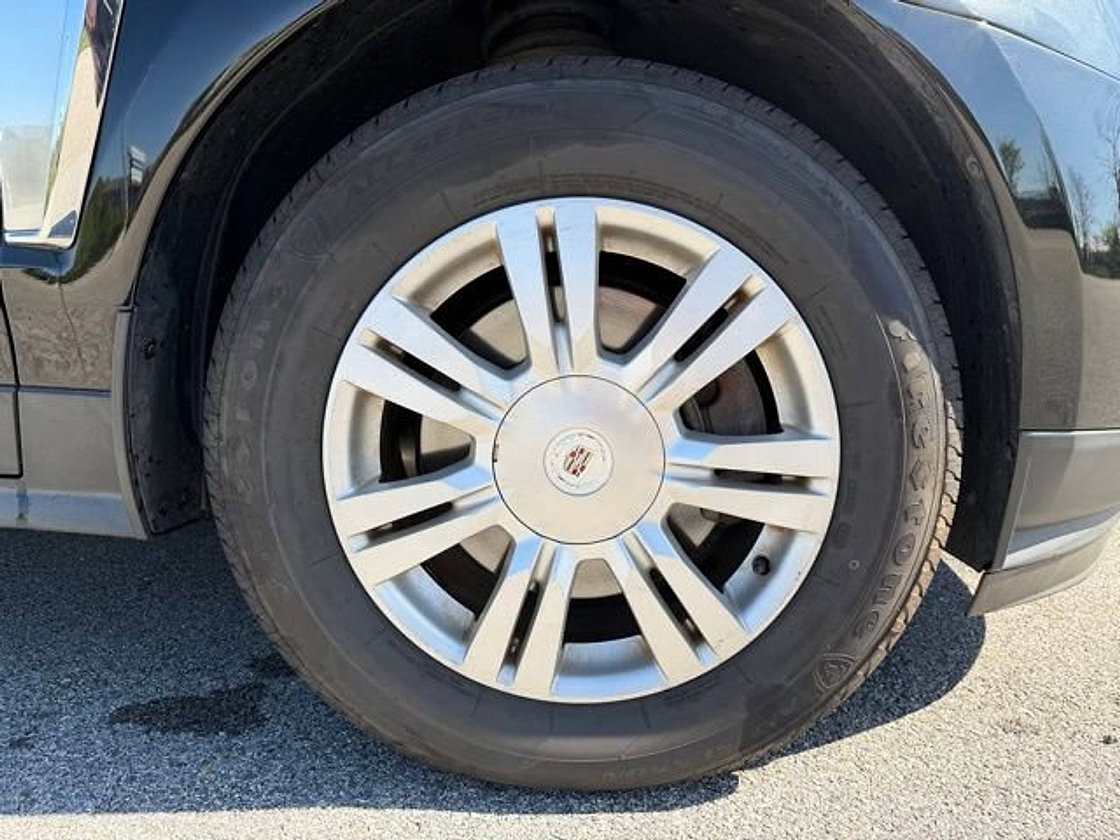 Used 2016 Cadillac SRX Luxury w/ Driver Awareness Package AWD/4WD image 23