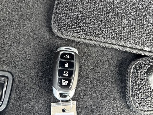 Certified 2025 Hyundai Venue Limited image 45
