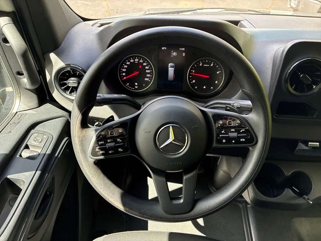 Used 2022 Mercedes-Benz Sprinter 3500 image 18