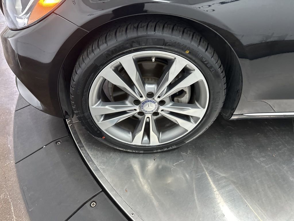 Used 2016 Mercedes-Benz C 300 Sedan image 28
