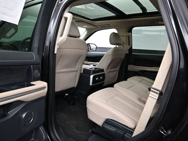 Used 2024 Ford Expedition Limited image 22