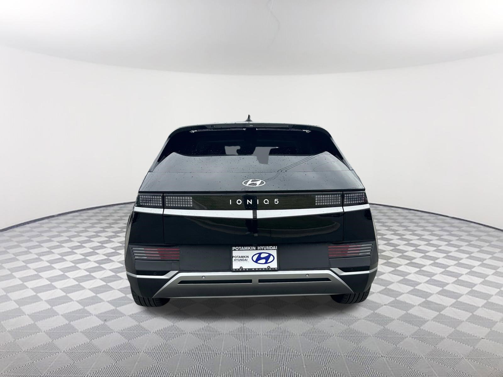 Used 2024 Hyundai Ioniq 5 SEL image 8