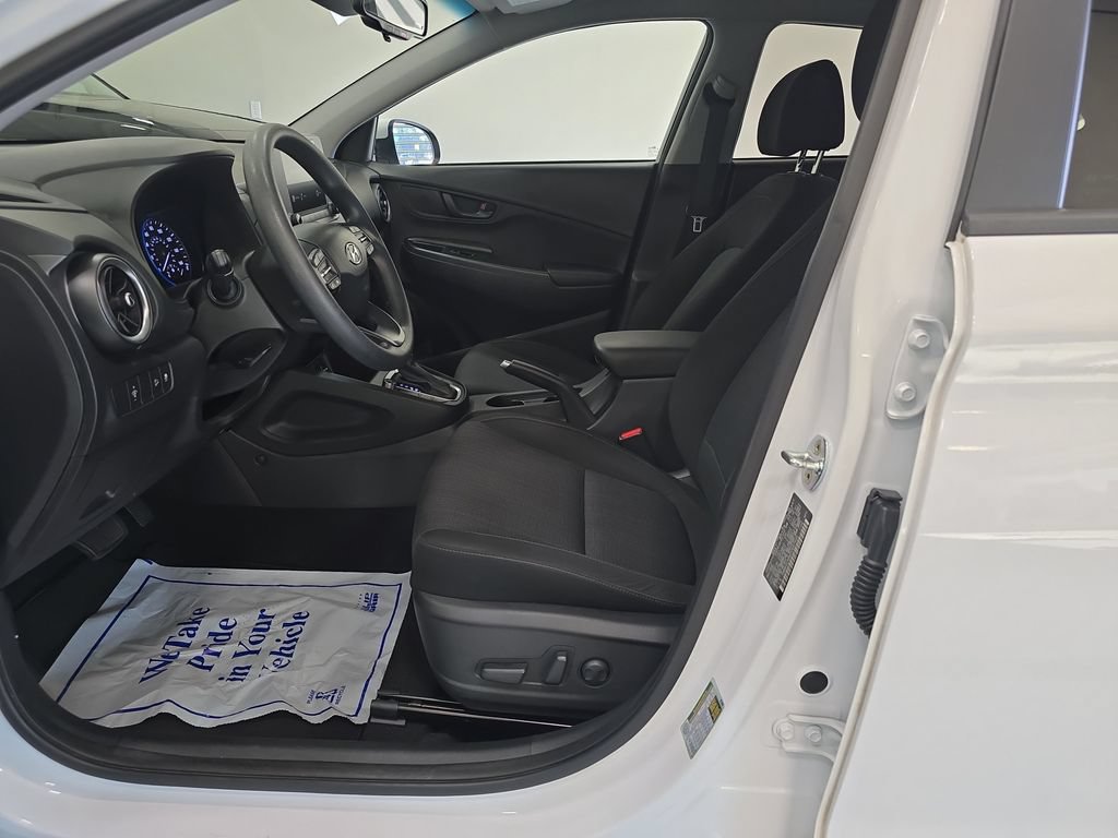 Certified 2023 Hyundai Kona SEL AWD/4WD image 10