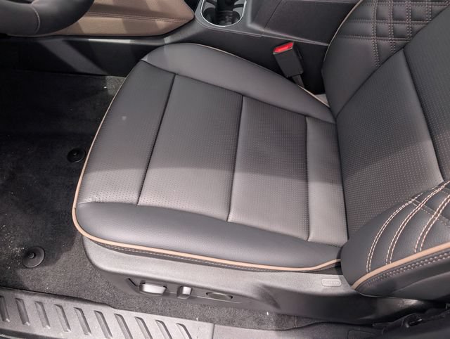 New 2026 GMC Canyon Denali w/ LPO, Denali Black Edition AWD/4WD image 22