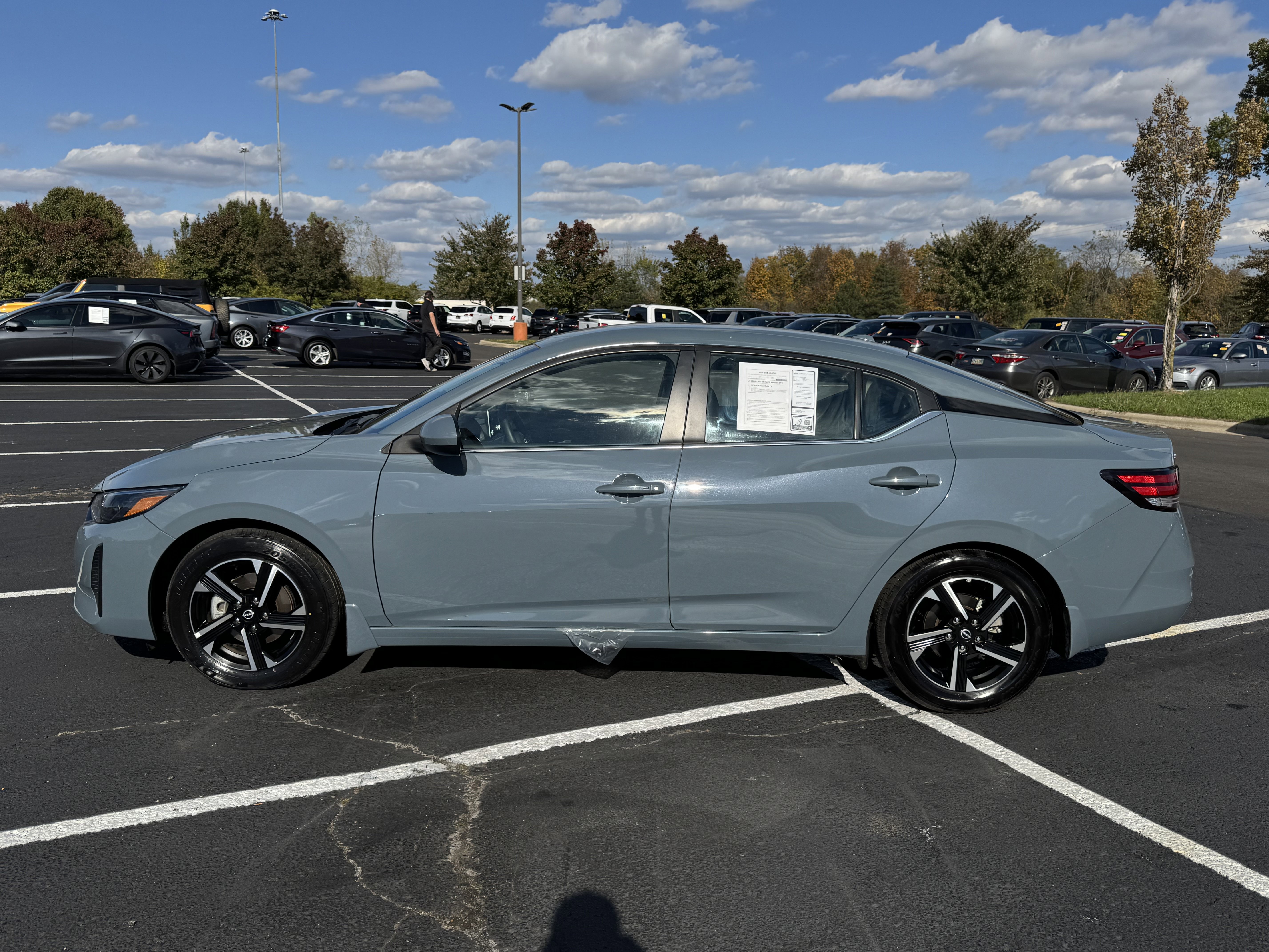 Used 2025 Nissan Sentra SV image 9
