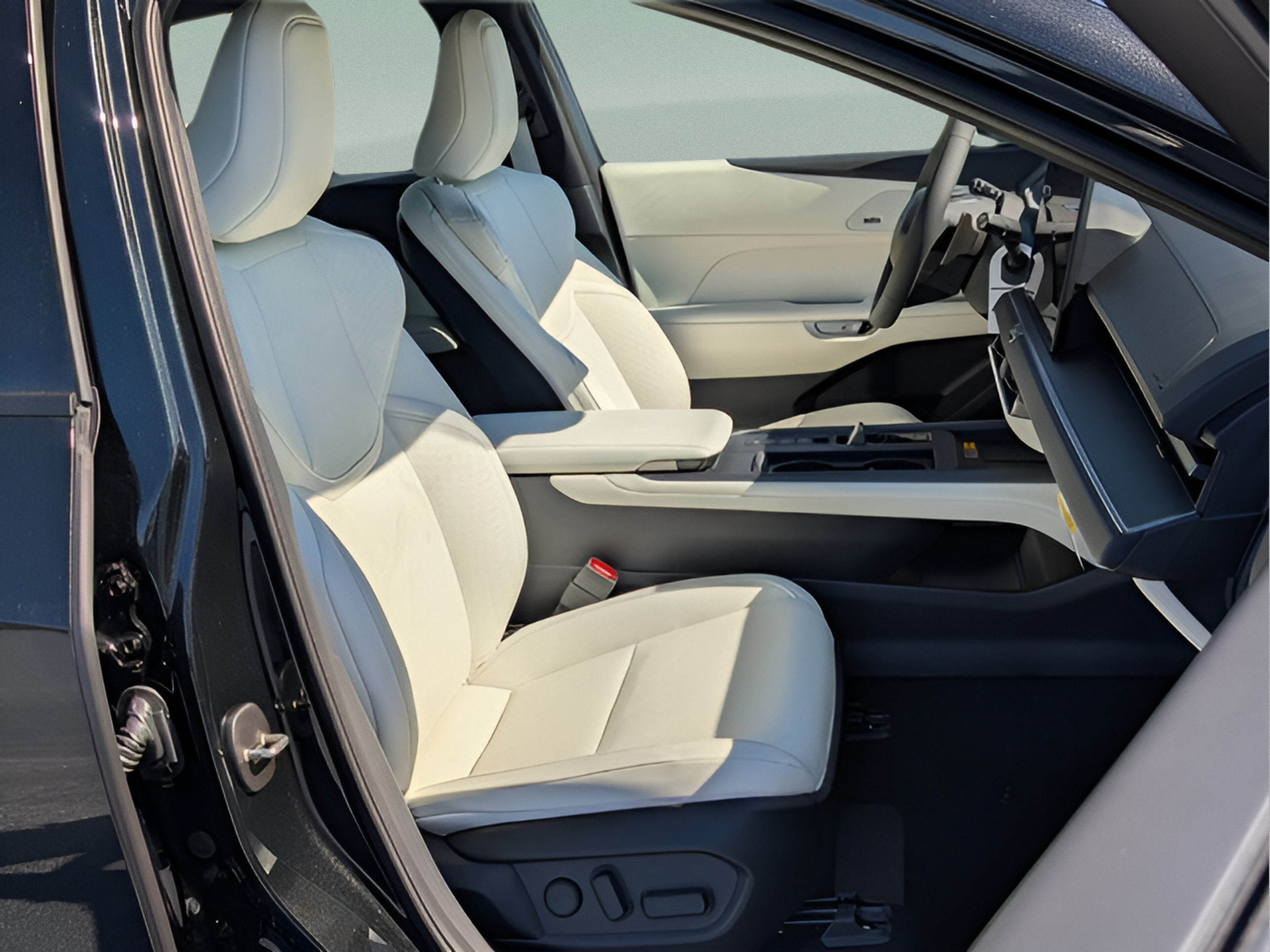 New 2026 Lexus ES 350h w/ Accessory Package (K3) FWD image 16