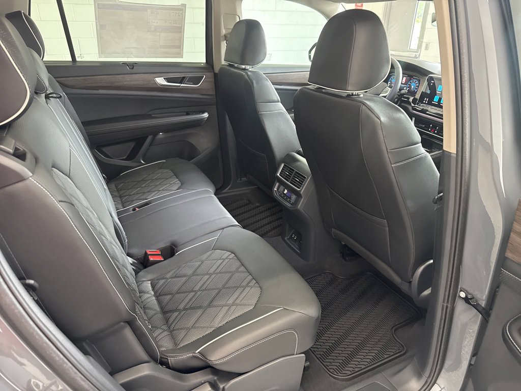 New 2026 Volkswagen Atlas SEL Premium R-Line AWD/4WD image 11