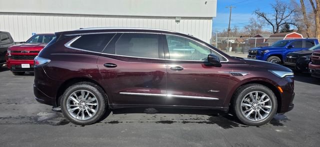Used 2023 Buick Enclave Avenir w/ Avenir Technology Package image 6