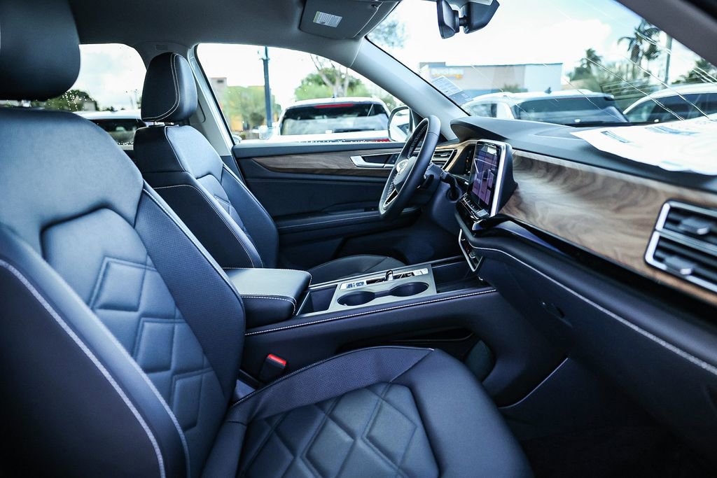 New 2026 Volkswagen Atlas SE image 26