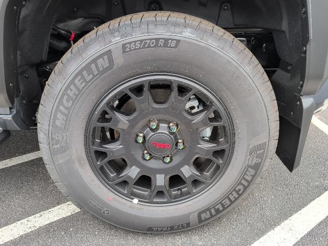 New 2026 Toyota 4Runner TRD Off-Road Premium w/ Tow Technology Package AWD/4WD image 11