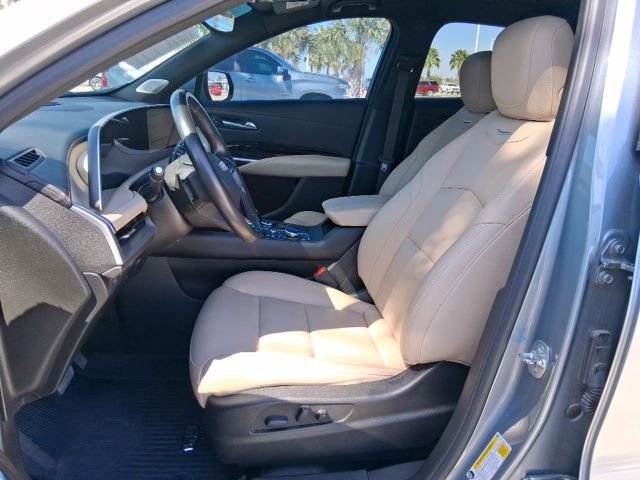 Used 2024 Cadillac XT4 Luxury w/ LPO, Floor Liner Package image 19