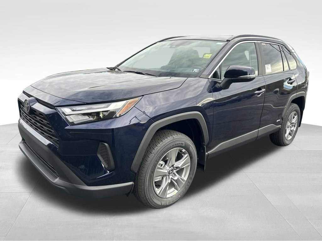 New 2025 Toyota RAV4 XLE