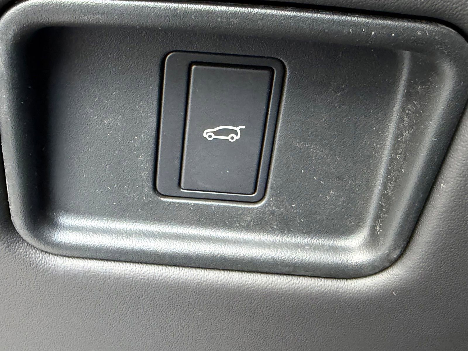 New 2026 Land Rover Range Rover Sport SV image 22