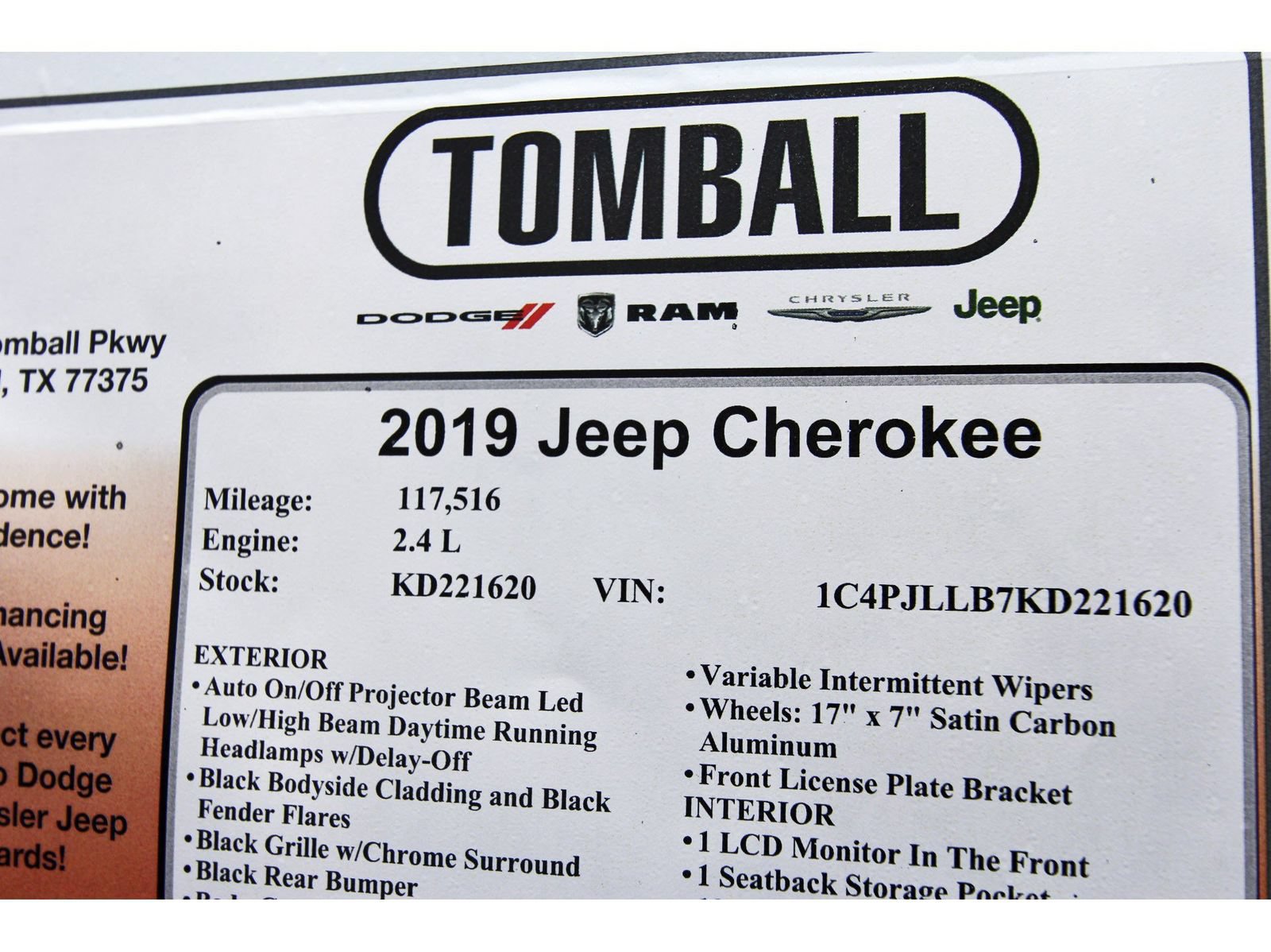 Used 2019 Jeep Cherokee Latitude Plus FWD image 32