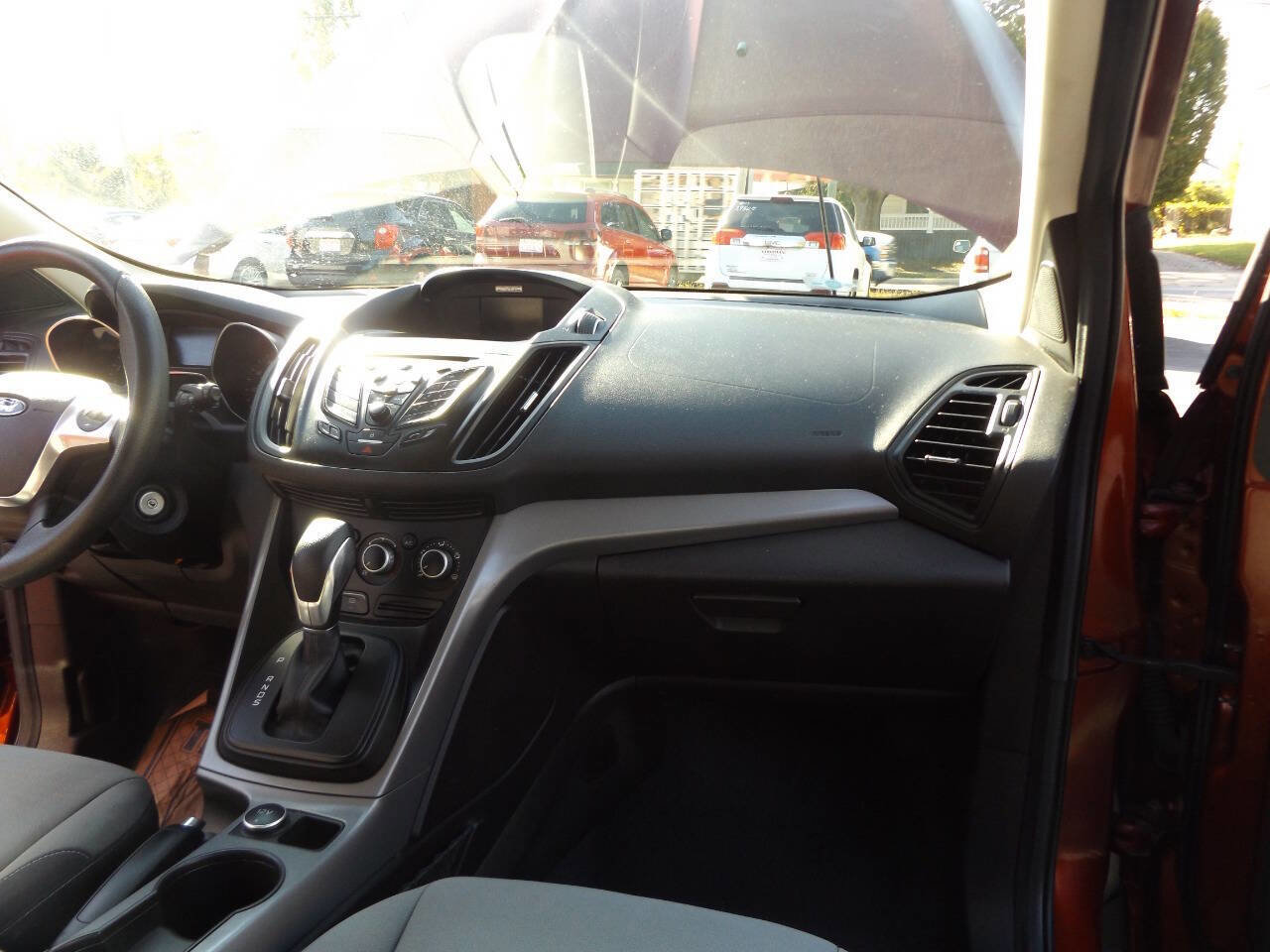 Used 2016 Ford Escape SE image 25