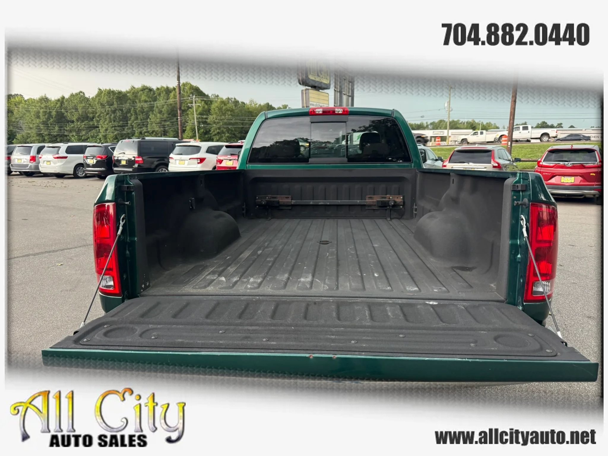 Used 2004 Dodge Ram 3500 Truck SLT w/ Trailer Tow Group RWD image 37
