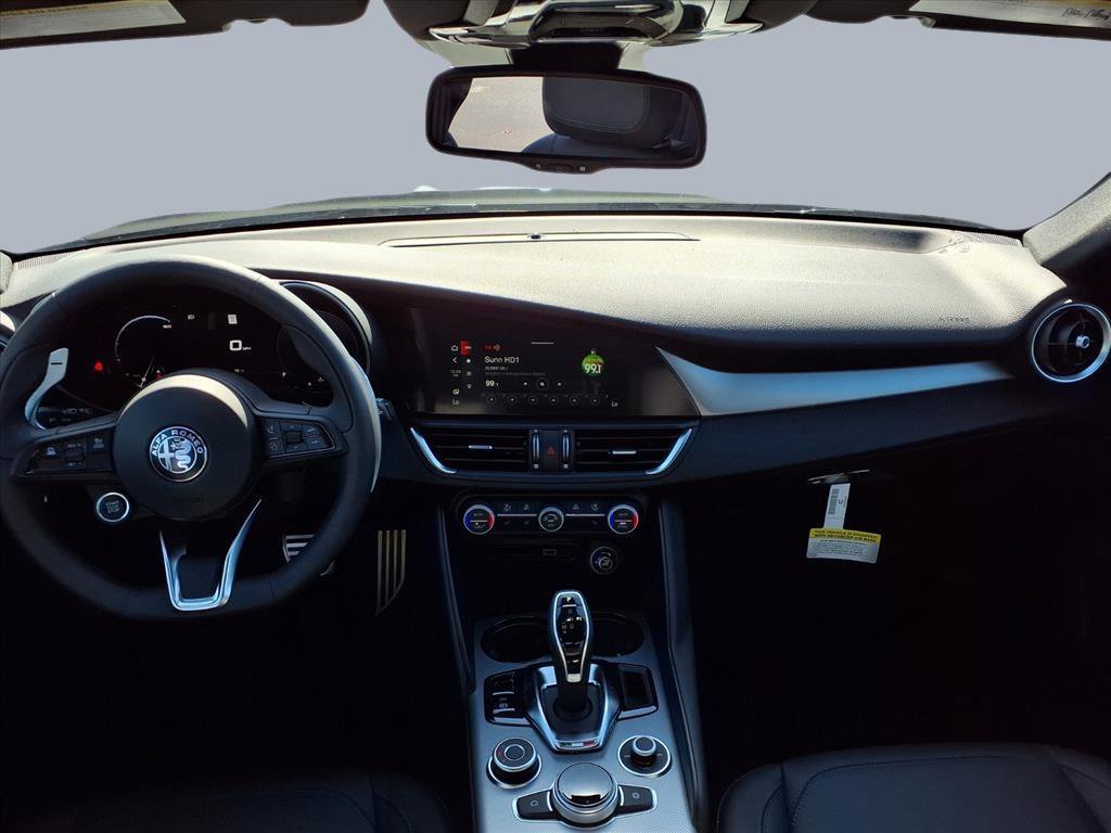 New 2025 Alfa Romeo Giulia image 12