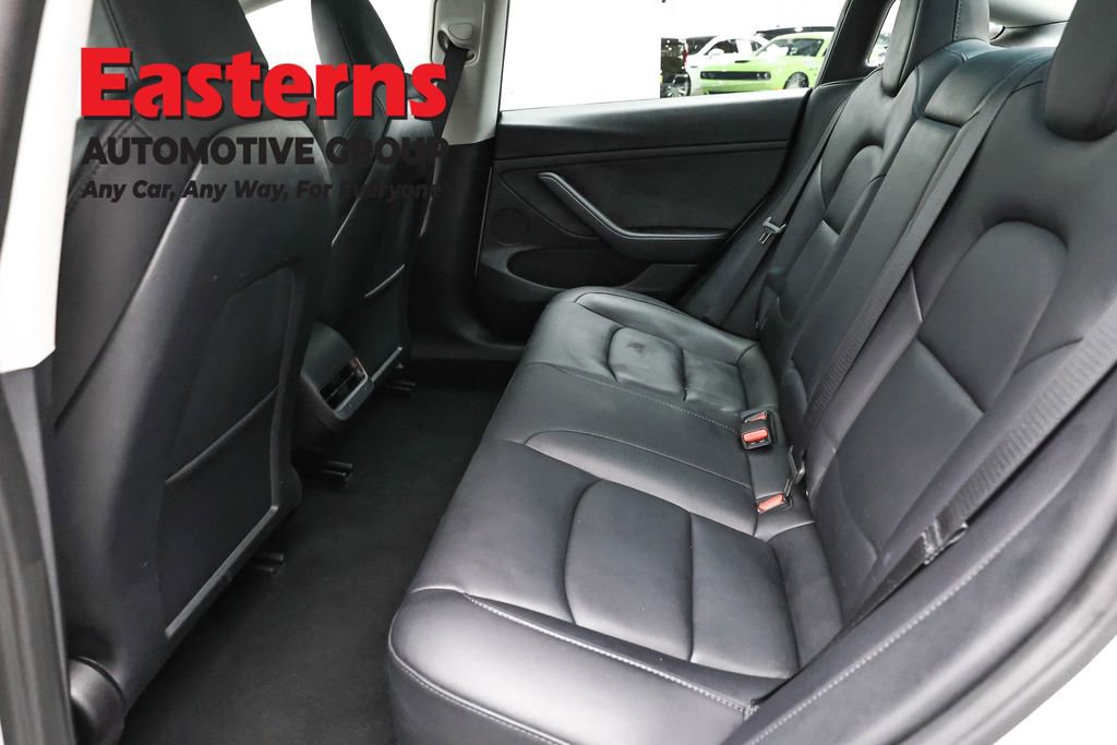 Used 2023 Tesla Model 3 Standard Range image 19