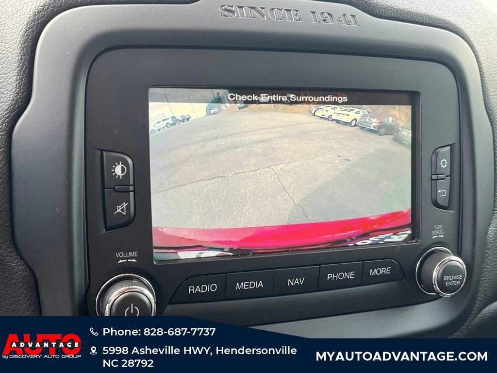 Used 2016 Jeep Renegade Limited image 10