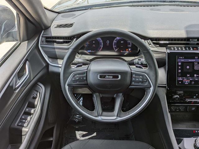 Certified 2024 Jeep Grand Cherokee Laredo X w/ Luxury Tech Group I AWD/4WD image 18