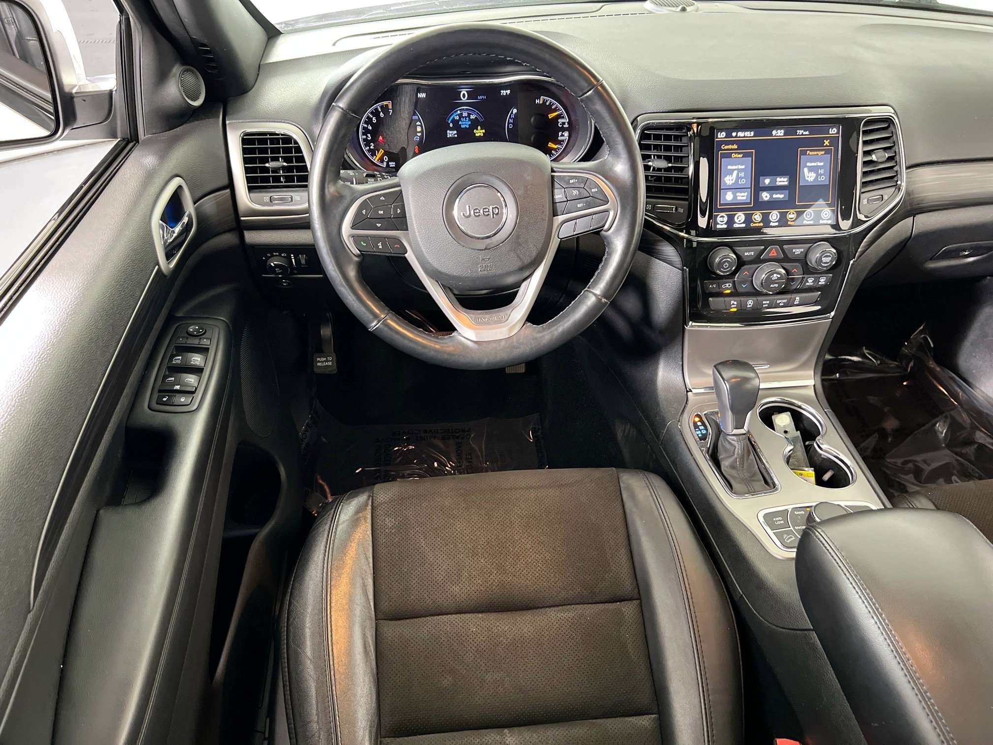 Used 2022 Jeep Grand Cherokee Laredo X image 23