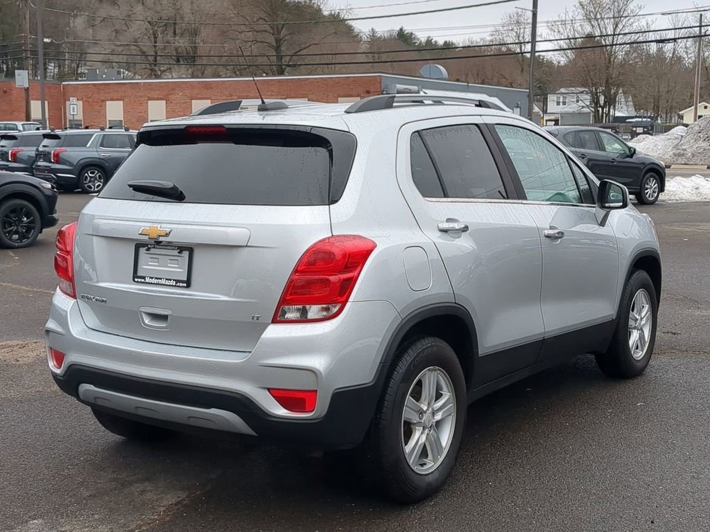 Used 2019 Chevrolet Trax LT w/ LT Convenience Package AWD/4WD image 4