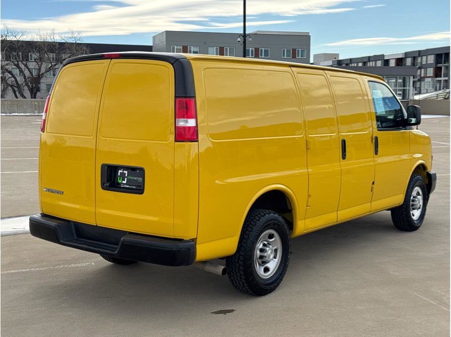 Used 2021 Chevrolet Express 2500 image 8