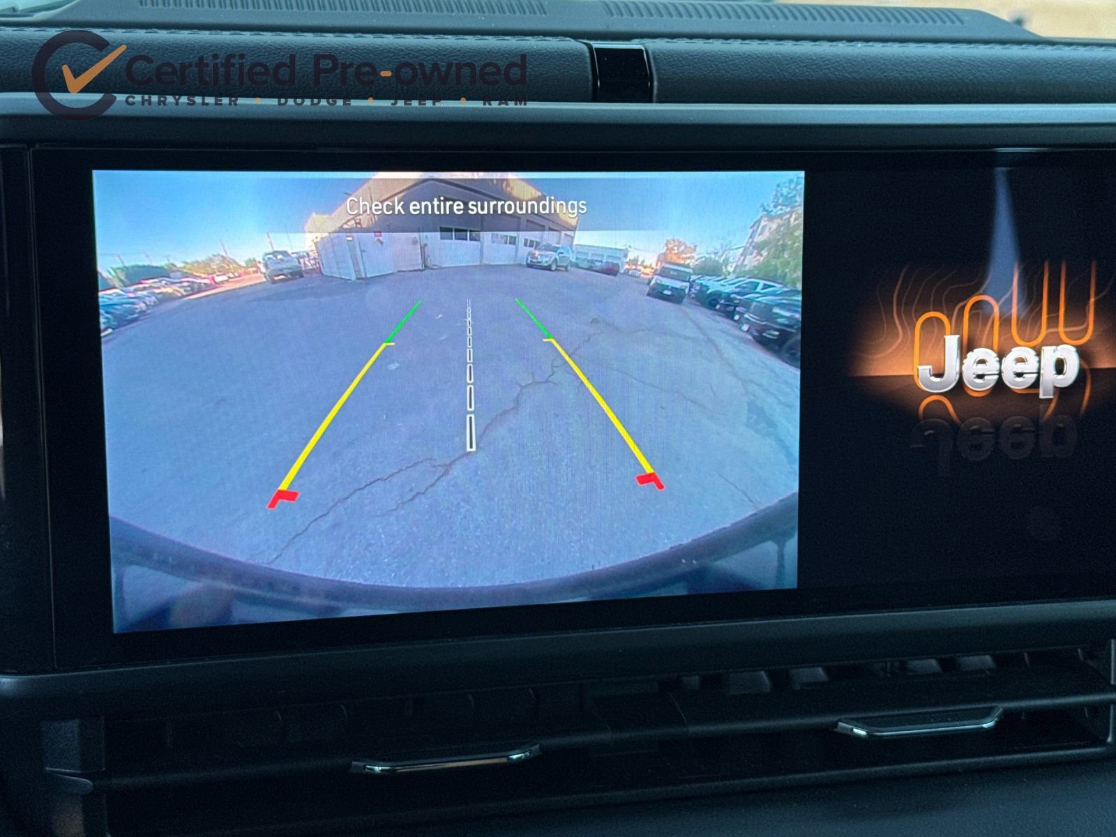 Used 2025 Jeep Wrangler Unlimited Sahara w/ Safety Group image 20