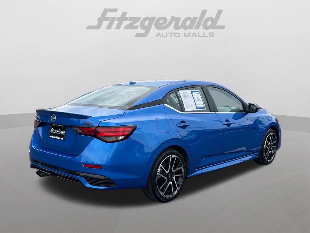 Used 2025 Nissan Sentra SR FWD image 8