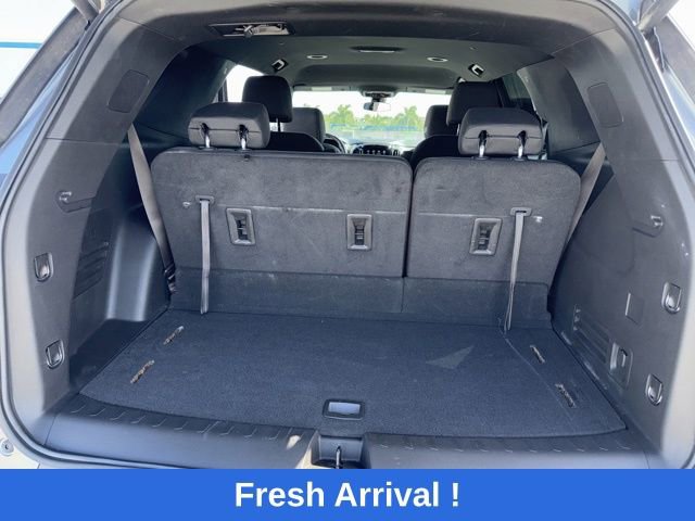 Used 2023 Chevrolet Traverse LT image 12