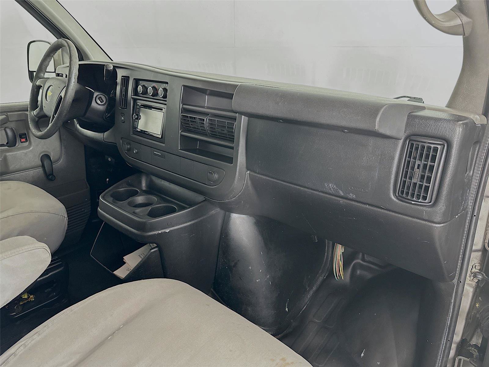 Used 2012 Chevrolet Express 1500 RWD image 24
